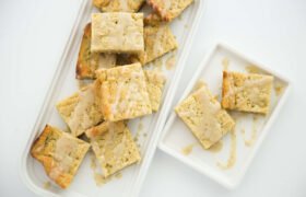 Keto Chow Blondies