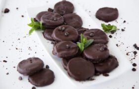 Chocolate Mint Cookie Thins