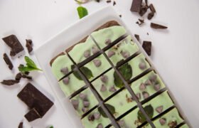 Chocolate Mint Fudge Fat Bombs