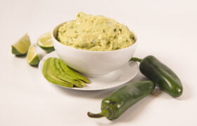 Spicy, Creamy Guacamole Dip