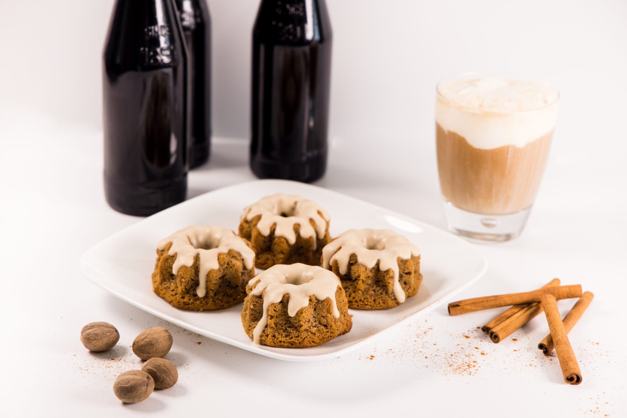 Root Beer Float Spice Cakes with Root Beer Glaze