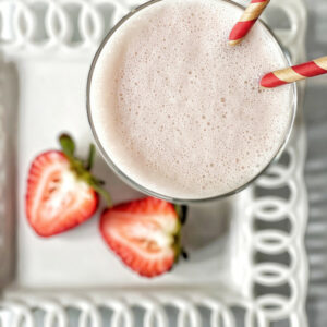 natural strawberry keto chow shake