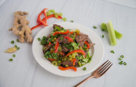 beef with stir fried vegetables