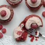 keto raspberry cheesecake cupcakes