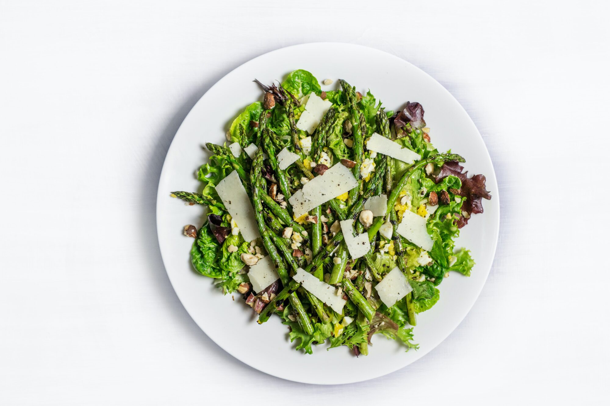cheesy salad with asparagus