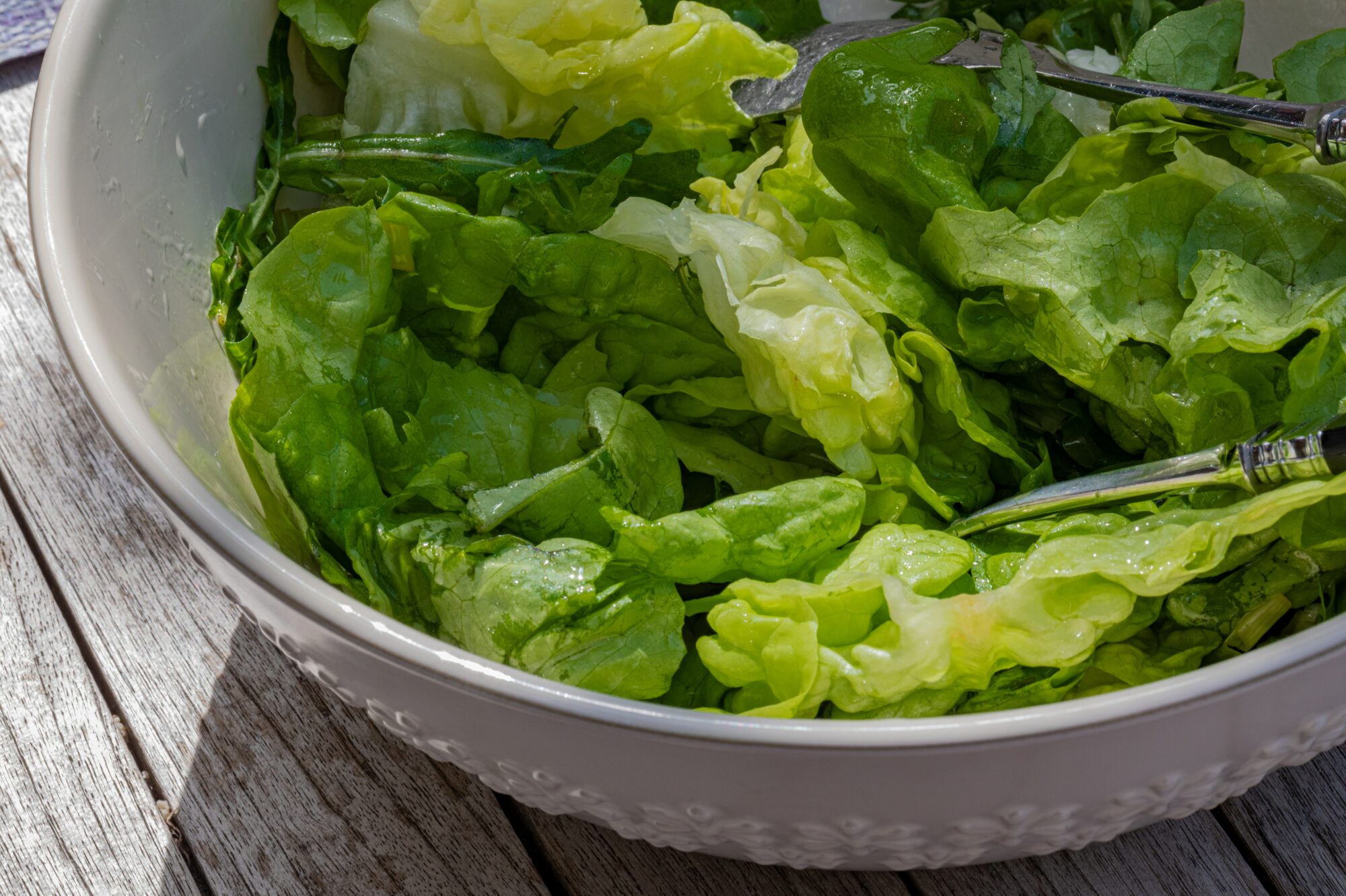 lettuce in bowl