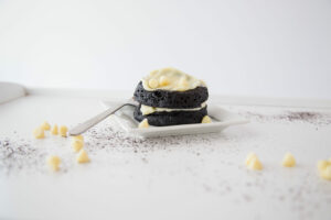 cookies and cream mug cake