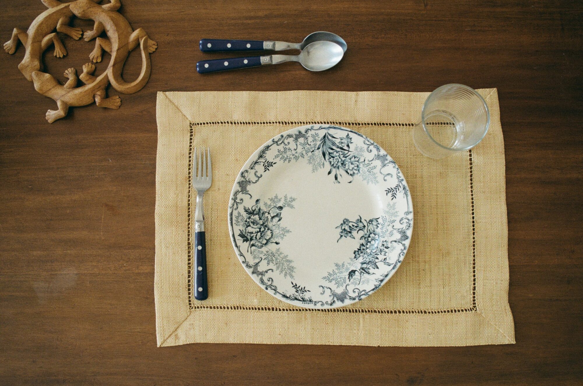 empty tableware